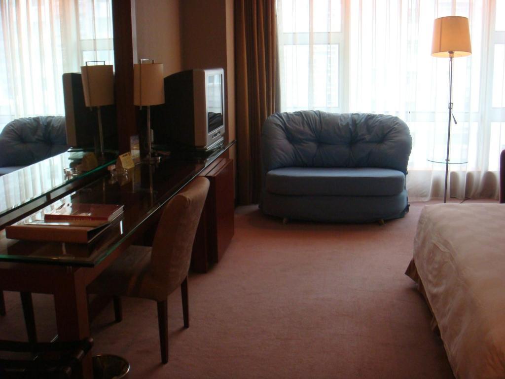 New Times Hotel Shenzhen Railway Station Bilik gambar