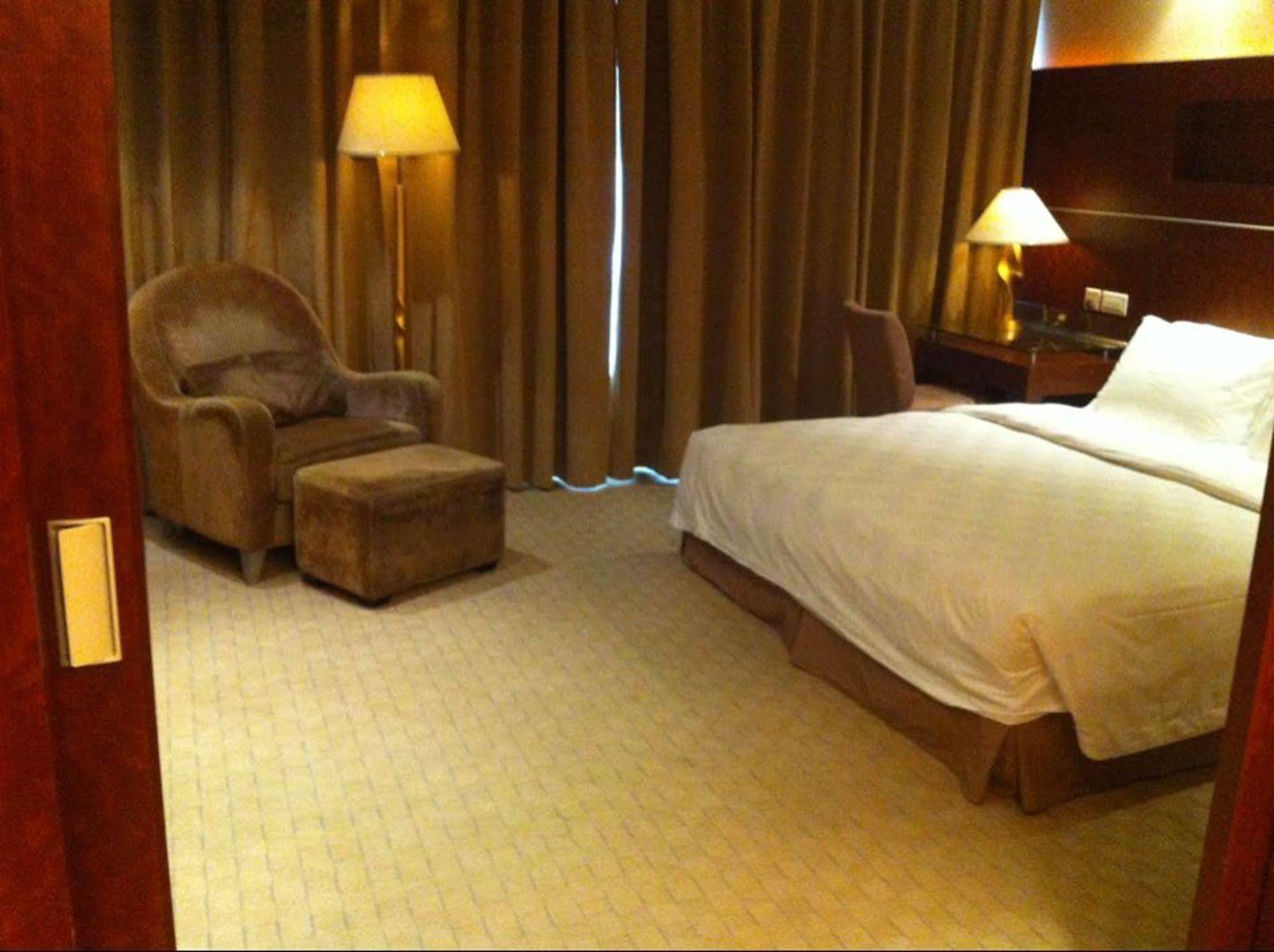 New Times Hotel Shenzhen Railway Station Luaran gambar